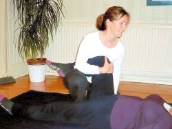 Alison giving a Shin Tai massage
